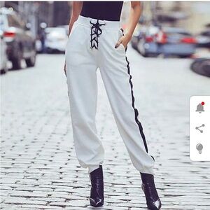 Tiger Mist Highrise White & Black Lace-Up Sweatpants Size Medium Cotton